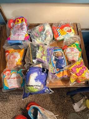 Vintage Mixed Lot of 10 Sealed McDonald's Happy Meal and Burger King Toys includ